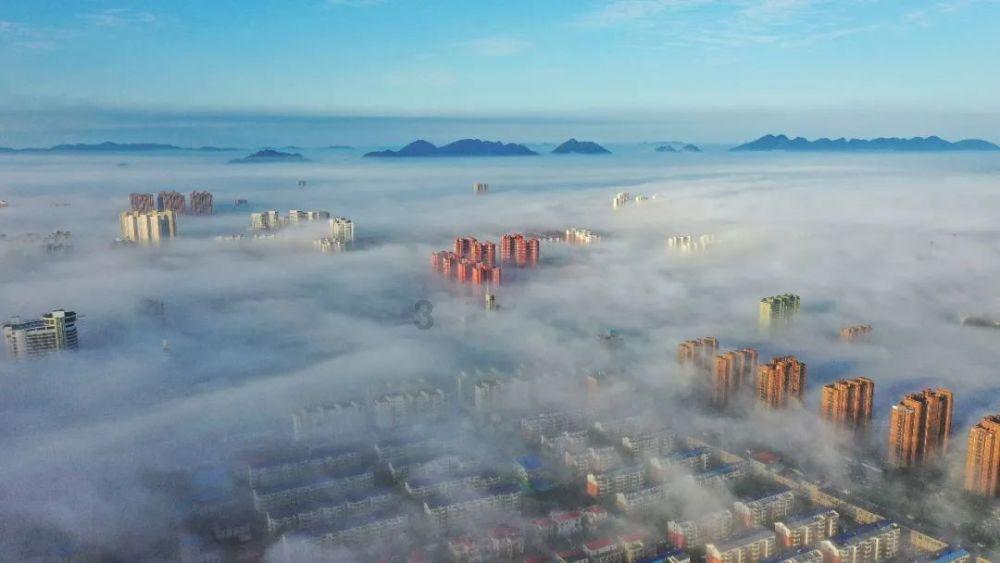 救援受困的向导
